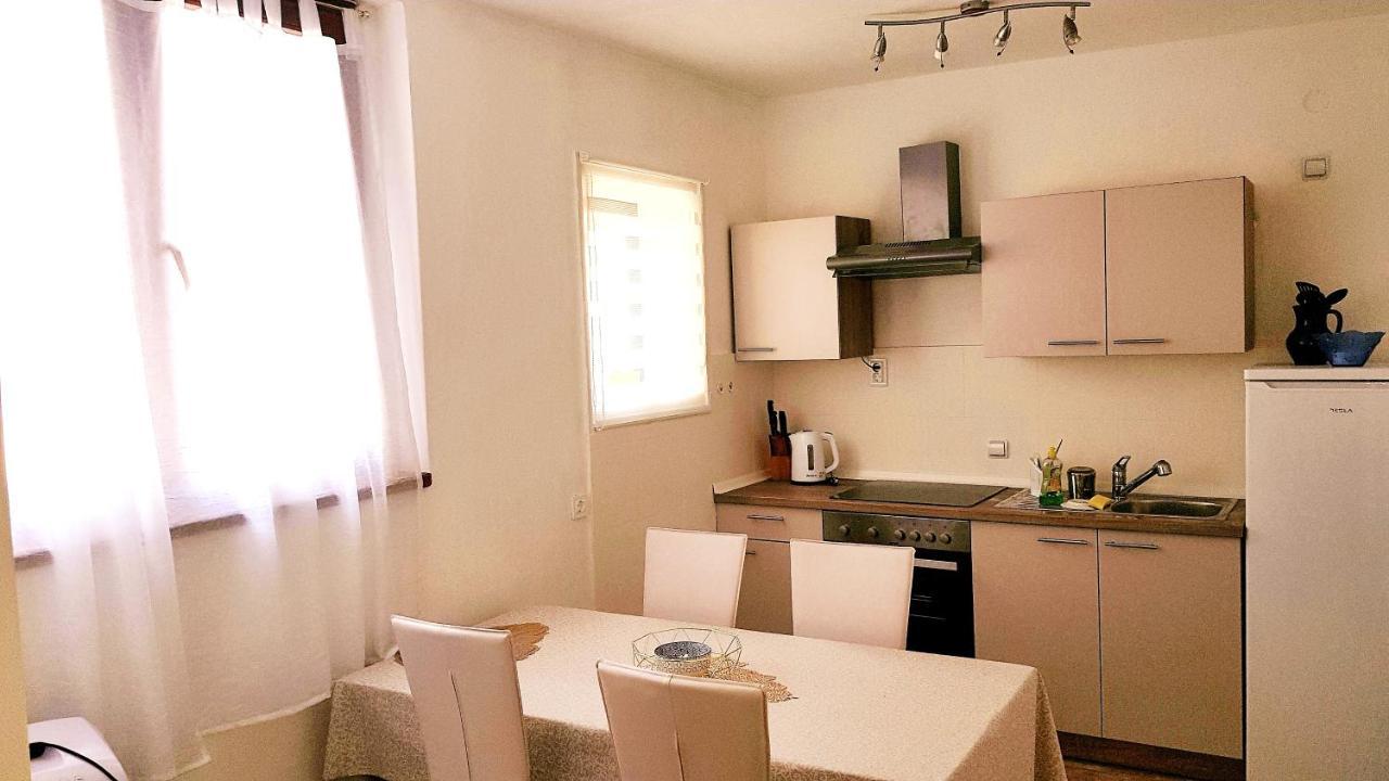 Holiday Apartment Nina , Zadar Old Town Buitenkant foto